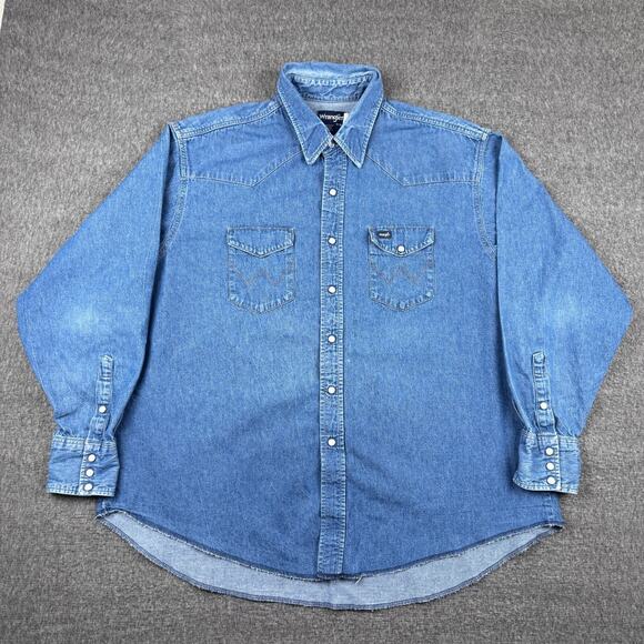 VINTAGE Wrangler Pearl Snap Shirt Mens 2XL X-Long Tails Blue‎ Denim Button-Up - Picture 1 of 7